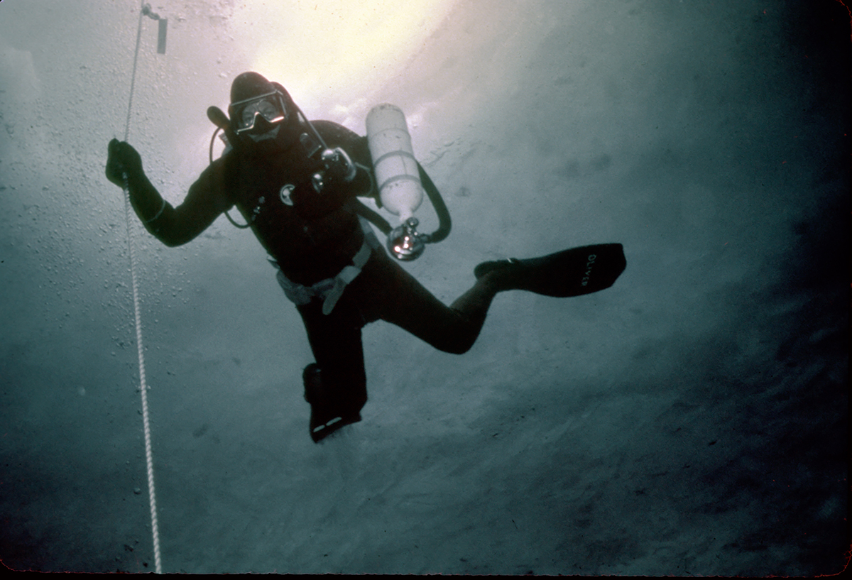 Oli on the dive line